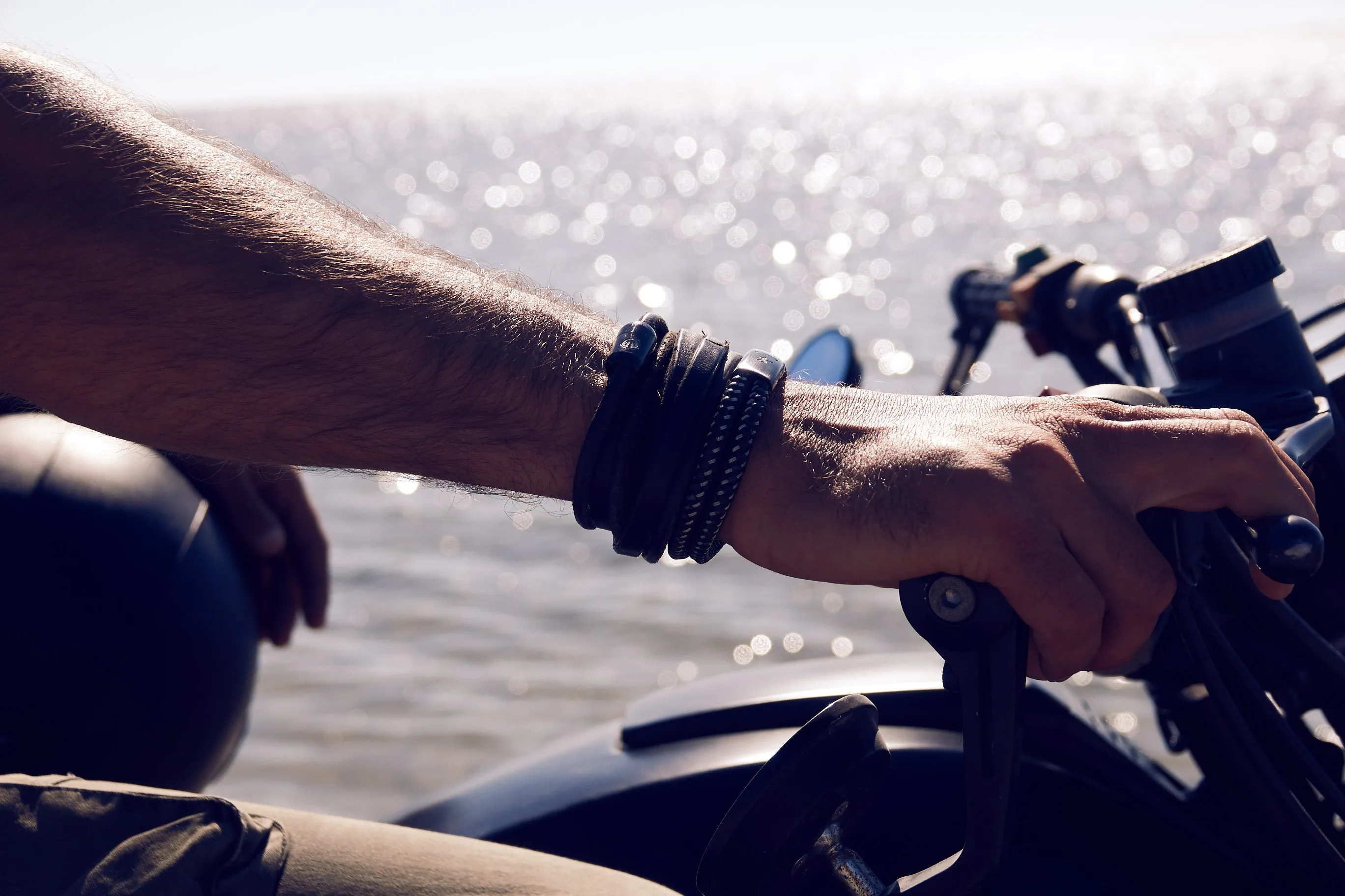 CAPTN Trident GOLD-STEEL 8 triple