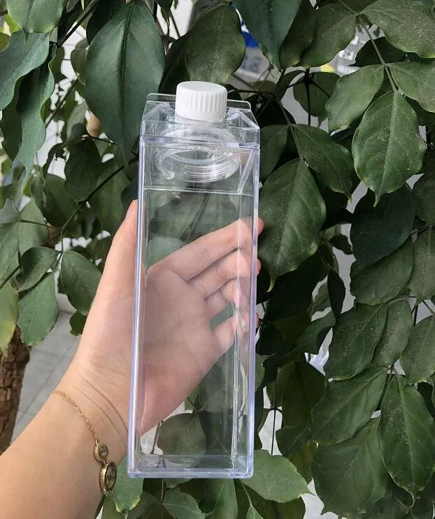 Cartoon Animals Patterned Water Bottles