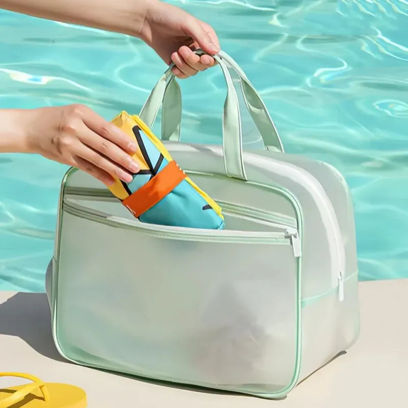 Waterproof travel / beach bag (U CARE)